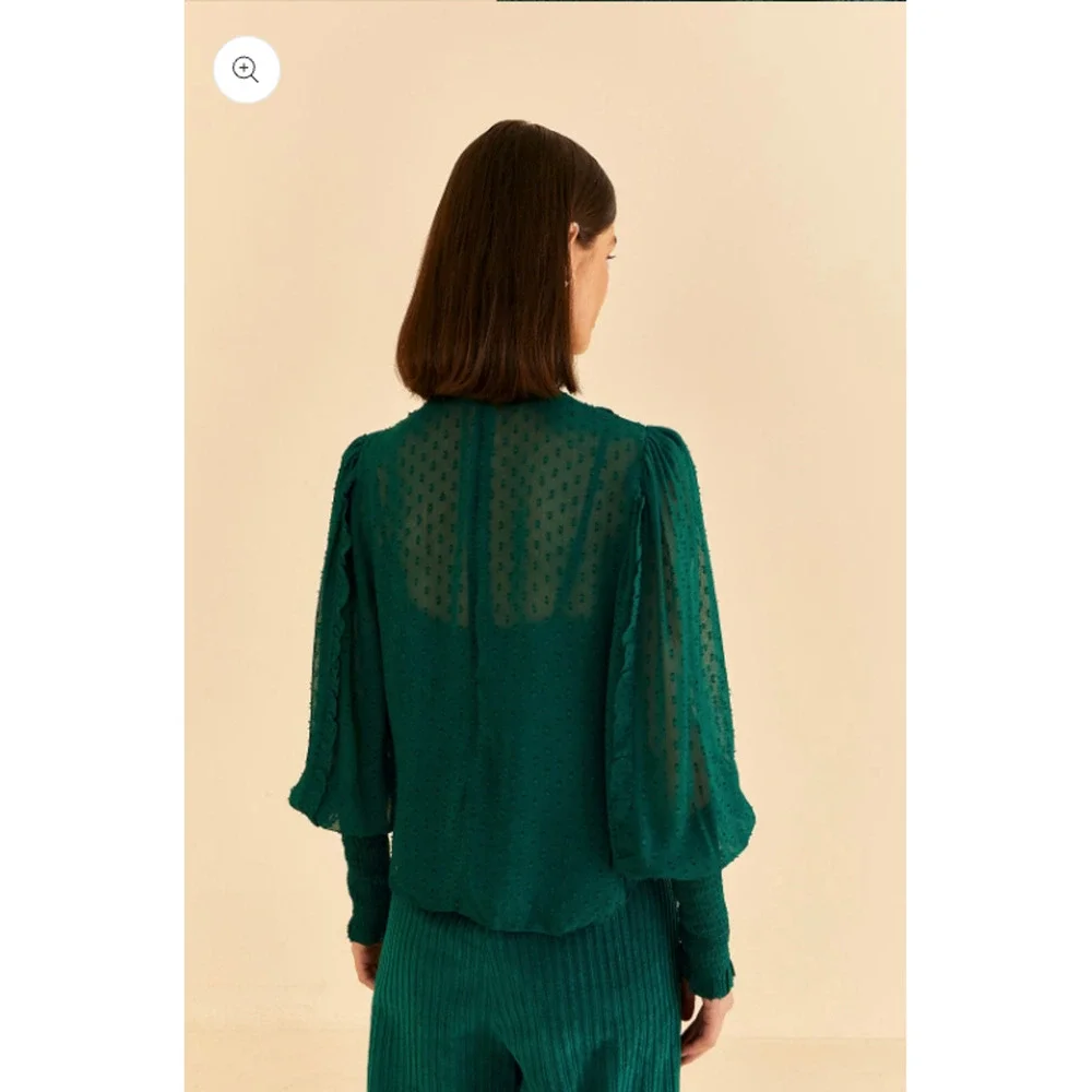 FARM RIO NWT Ruffled Long Sleeve Swiss Dot Blouse in Emerald // M